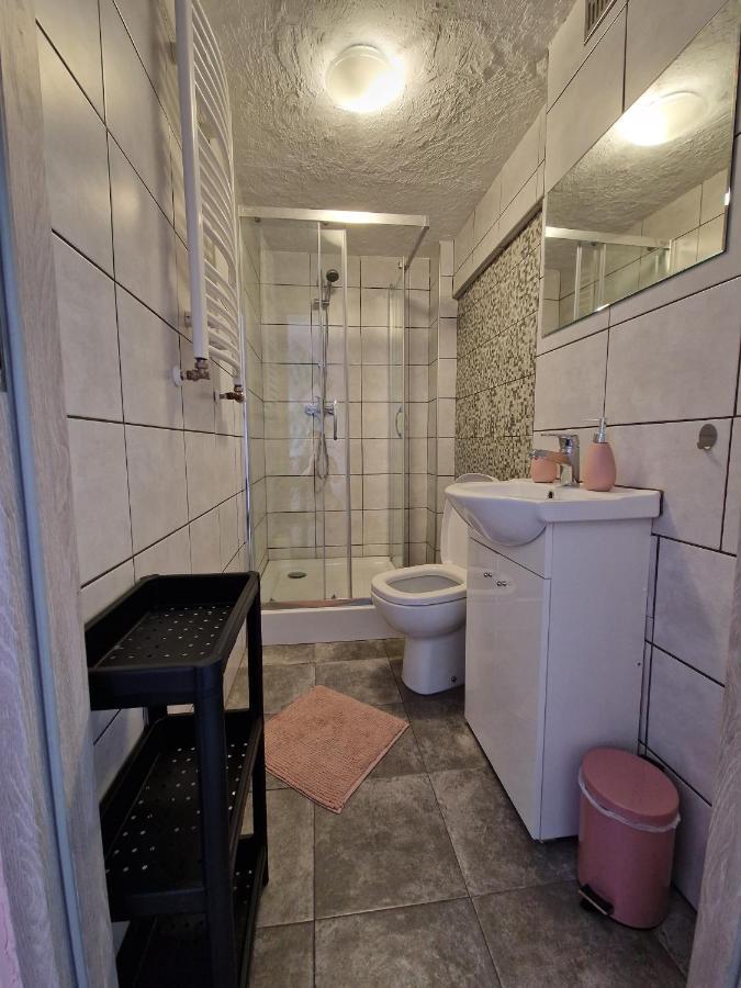 Hotel Stara Kuznia Radkow Esterno foto
